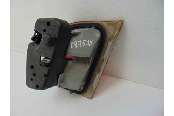 Piloto trasero izquierdo interior, Bmw Serie 3 Berlina (E46) 316i 2001, 8364923