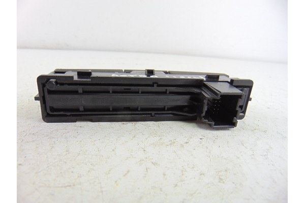 Warning, Opel Astra J Sports Tourer Sport 2010, 13285122