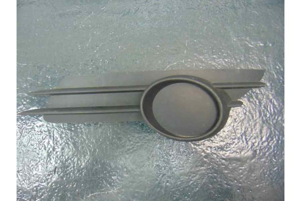 Rejilla paragolpes izquierda, Opel Corsa D Sport 2010, 13211480