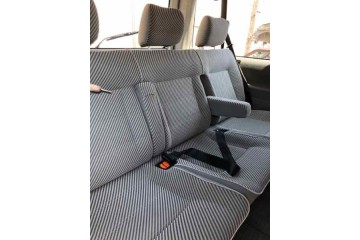 VOLKSWAGEN T4 TRANSPORTER BUS Caravelle