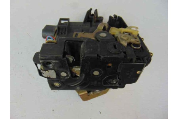 Cerradura puerta trasera derecha, Audi A6 Berlina (4B2) 2.5 Tdi 1999