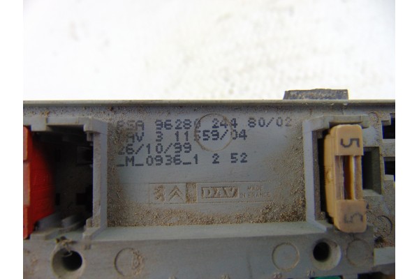 Caja reles / fusibles, Peugeot 206 Xr 2000, 9628024480