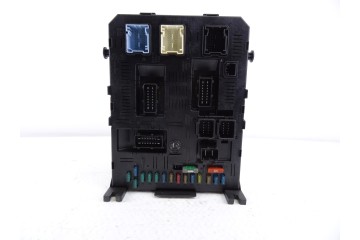 Caja reles / fusibles, Peugeot 307 Berlina (S2) X-Line 2006, 9660105980