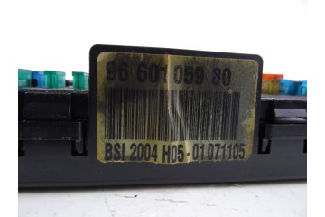 Caja reles / fusibles, Peugeot 307 Berlina (S2) X-Line 2006, 9660105980