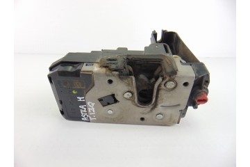 Cerradura puerta trasera izquierda, Opel Astra H Berlina Sport 2005, 13210738
