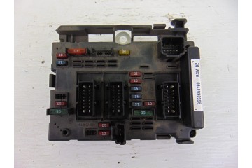 Caja reles / fusibles, Peugeot 206 X-Line 2004, 9650664180