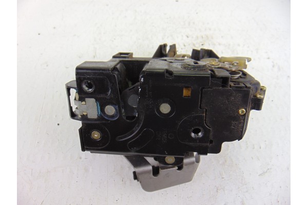 Cerradura puerta trasera derecha, Audi A6 Avant (4B5) 3.0 2002, 4B0839016G