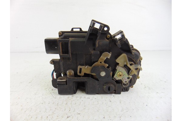 Cerradura puerta trasera derecha, Audi A6 Avant (4B5) 3.0 2002, 4B0839016G