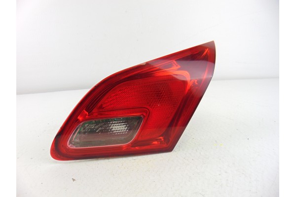 Piloto trasero derecho interior, Opel Astra J Berlina 5P Enjoy 2010