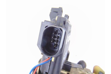 Cerradura puerta trasera izquierda, Audi A6 Berlina (4B2) 2.8 Quattro 2000, 4B0839015B