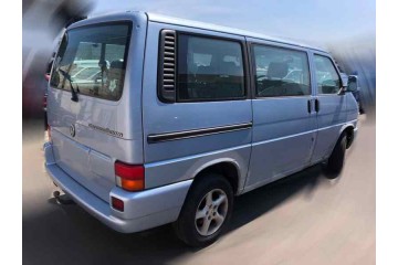 VOLKSWAGEN T4 TRANSPORTER BUS Caravelle