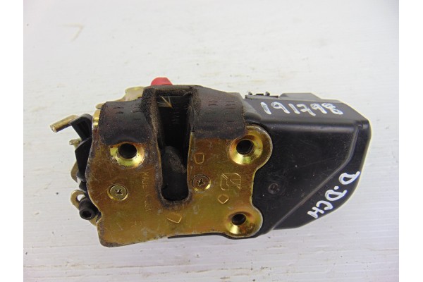 Cerradura puerta delantera derecha, Chrysler Pt Cruiser 2.0 Classic 2001