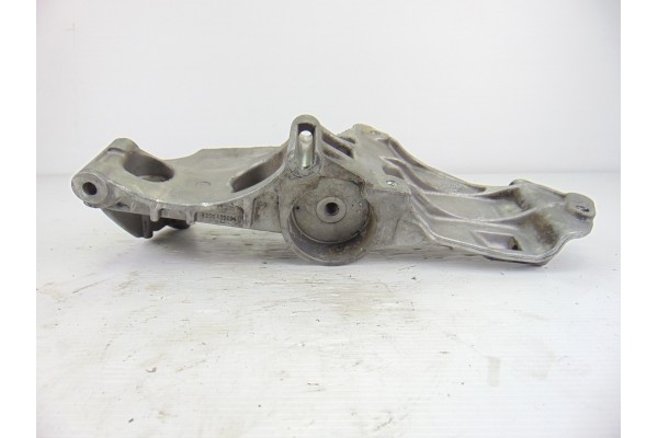 Soporte alternador, Nissan Almera (N16/E) Tekna 2005, 8200425034