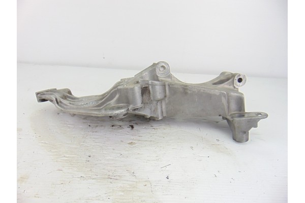 Soporte alternador, Nissan Almera (N16/E) Tekna 2005, 8200425034