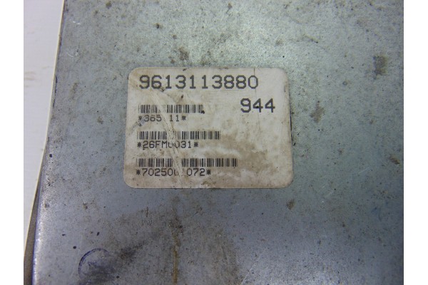 Centralita motor uce, 9613113880