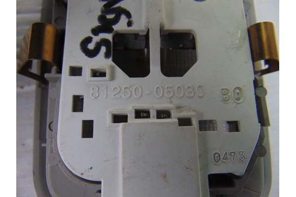 Luz interior, Toyota Avensis Cross Sport (T27) Advance 2011, 81250-05030