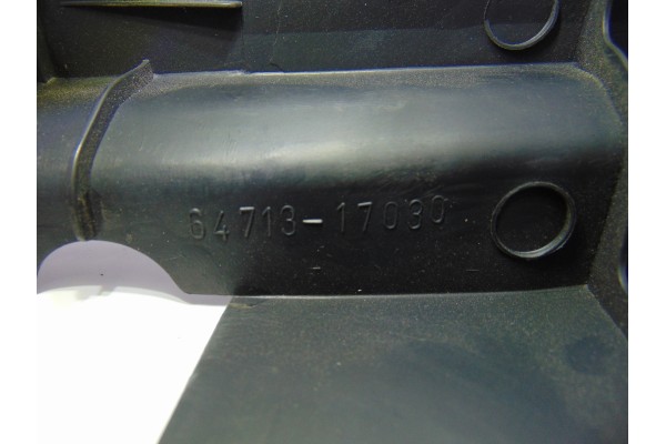 Moldura, Toyota Mr 2 Roadster (W30) 1.8 SMT Hardtop 2004, 64713-17030