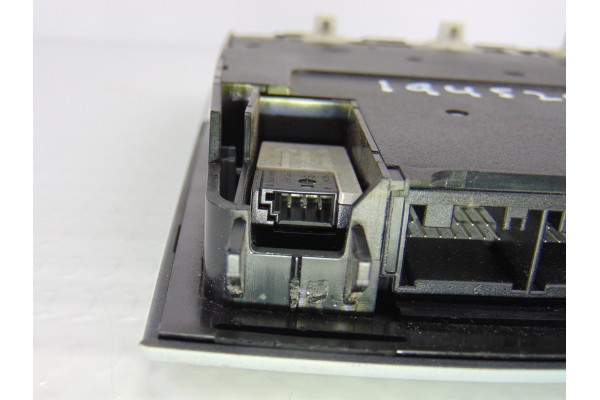 Luz interior, Bmw Serie 1 Berlina (E81/E87) 116d 2009, 9209535