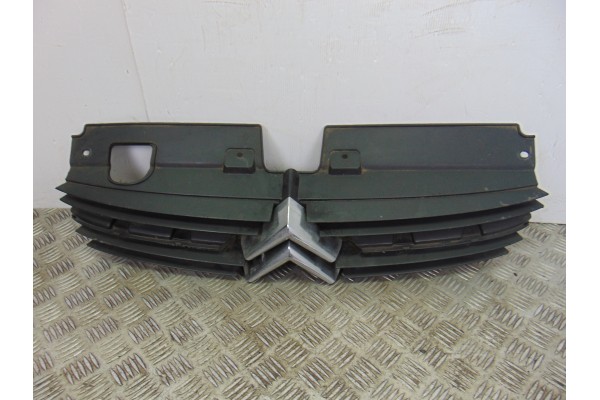 Rejilla delantera, Citroen C5 Berlina 2.0 HDi SX 2002, 9636751980