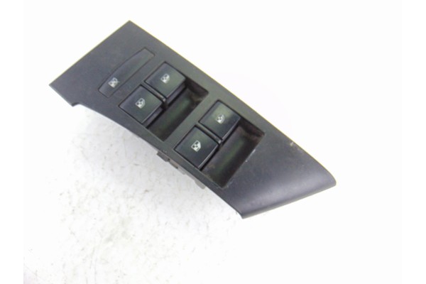 Mando elevalunas delantero izquierdo, Opel Astra J Sports Tourer Sport 2010, 13305011