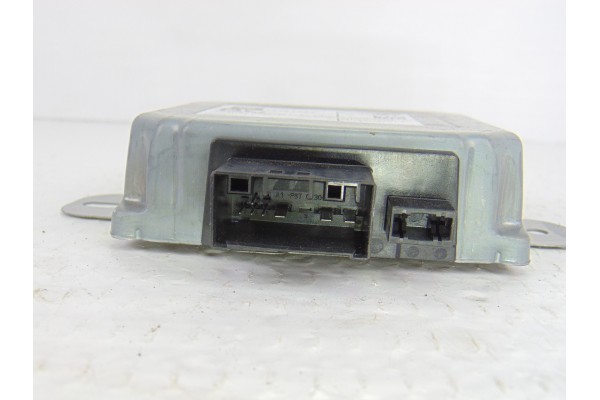 Módulo electrónico, Opel Astra J Sports Tourer Sport 2010, 13384291