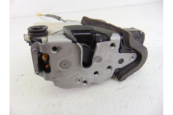 Cerradura puerta trasera derecha, Opel Astra J Sports Tourer Sport 2010