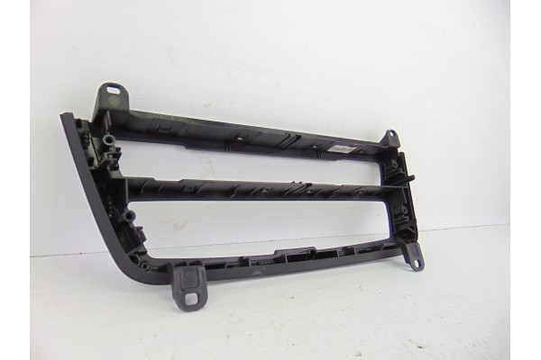 Molduras delanteras, Bmw Serie 3 Touring (F31) 318d 2014, 9207195