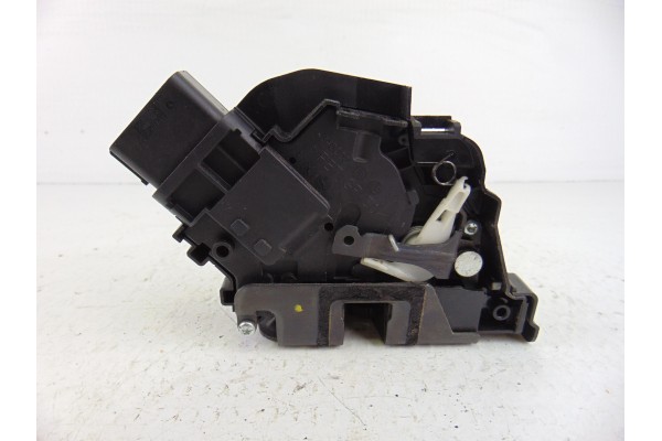 Cerradura puerta delantera derecha, Ford Focus Berlina (CB4) Trend 2009, 7M5AR21812AA