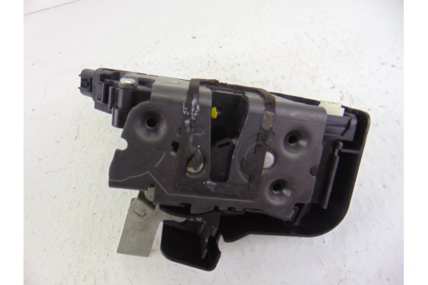 Cerradura puerta trasera derecha, Ford Focus Berlina (CB4) Trend 2009, 4M5AR26412BE