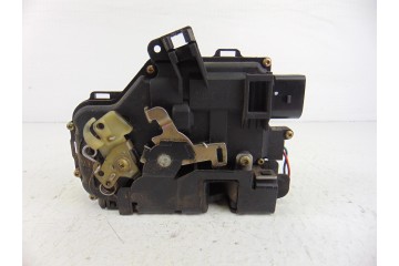 Cerradura puerta delantera izquierda, Audi A6 Avant (4B5) 3.0 2002, 4B1837015G