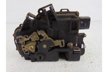 Cerradura puerta trasera izquierda, Audi A6 Avant (4B5) 3.0 2002, 4B0839015G