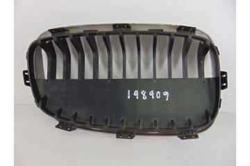 Rejilla paragolpes izquierda, 7324389
