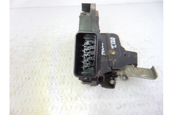 Cerradura puerta trasera izquierda, Ford Focus Berlina (Cap) Trend 2005, 4M5AR26413