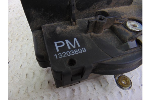 Cerradura puerta delantera izquierda, Opel Corsa C Blue Line 2005, 13203899