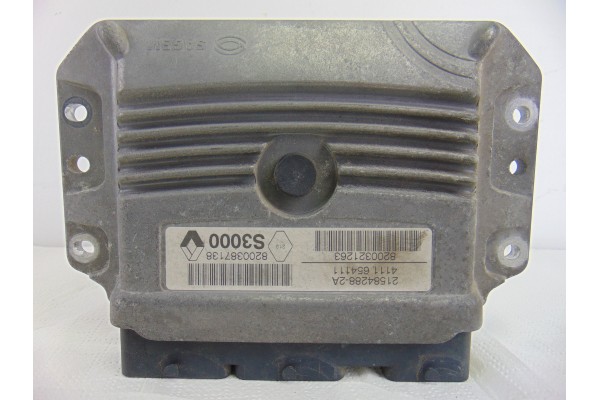 Centralita motor uce, Renault Megane Ii Coupe/cabrio Confort Authentique 2004, 8200321263