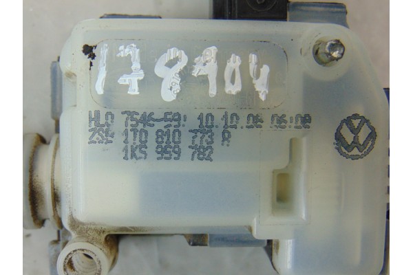 Tapa exterior combustible, Volkswagen Touran (1T2) Sport 2010, 1T0810773R