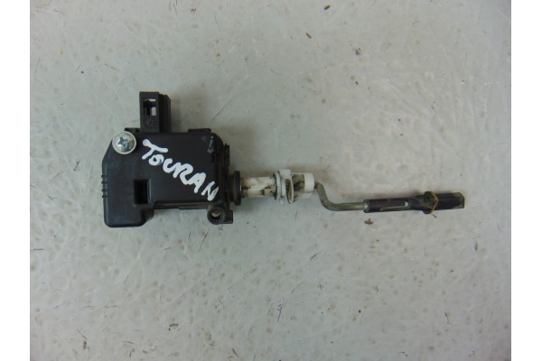 Tapa exterior combustible, Volkswagen Touran (1T2) Sport 2010, 1T0810773R
