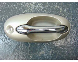 Maneta exterior delantera derecha, Kia Carnival Ii (Fl) 2.9 CDRi EX 2002, K53A58410