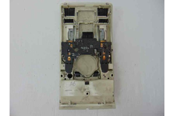 Luz interior, Audi A6 Avant (4F5) 2.7 Tdi 2005, 4F0947135M