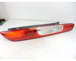 Piloto trasero derecho, Ford Focus Berlina (Cap) Ghia 2006