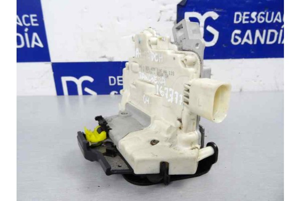 Cerradura puerta trasera derecha, Audi A4 Avant (8E) 3.0 TDI Quattro 2005, 8E0839016AA