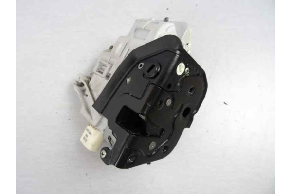 Cerradura puerta trasera derecha, Audi A4 Avant (8E) 3.0 TDI Quattro 2005, 8E0839016AA