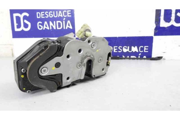 Cerradura puerta trasera derecha, Opel Astra J Sports Tourer Sport 2011