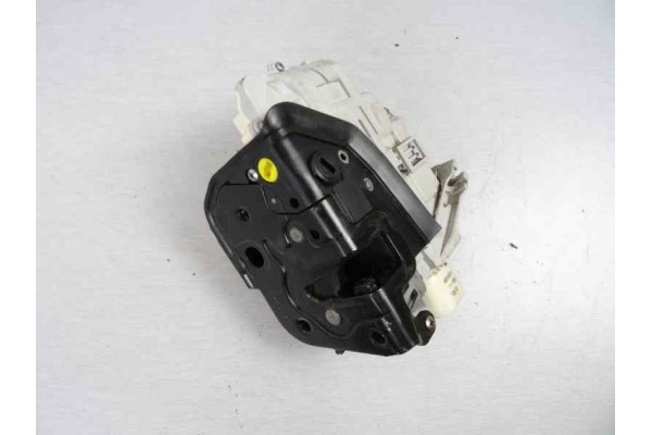 Cerradura puerta trasera izquierda, Audi A4 Avant (8E) 3.0 TDI Quattro 2005, 8E0839015AA