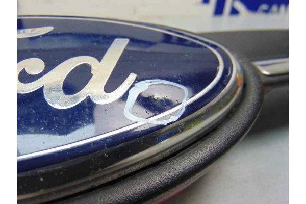 Rejilla delantera, Ford Focus Berlina (CB8) Trend 2012, 8M51-BA133-B