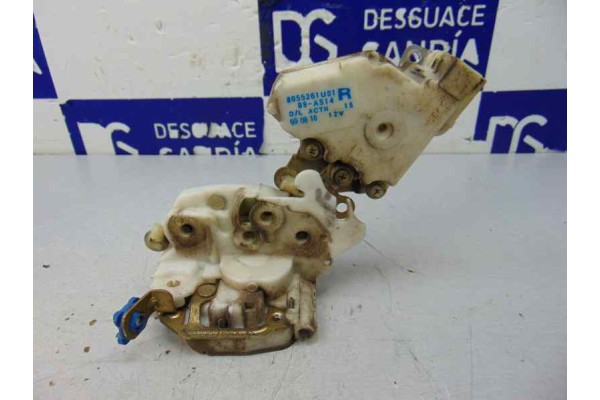 Cerradura puerta delantera derecha, Nissan Serena (C23M) 2.3 SLX Diesel 2000, 8055261