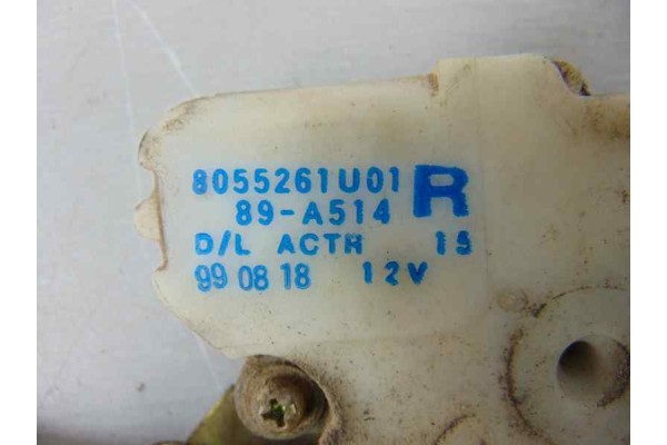 Cerradura puerta delantera derecha, Nissan Serena (C23M) 2.3 SLX Diesel 2000, 8055261