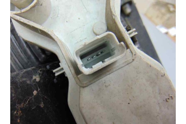 Piloto trasero derecho, Renault Megane Ii Berlina 5P Confort Authentique 2003, 8200073237