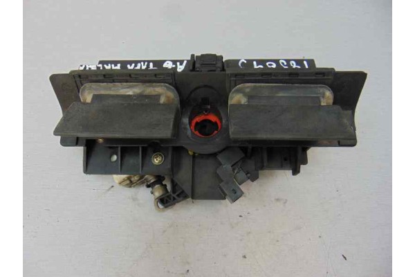 Maneta exterior porton, Audi A6 Berlina (4B2) 2.5 Tdi 1999, 4B0827565H