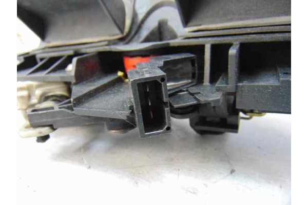 Maneta exterior porton, Audi A6 Berlina (4B2) 2.5 Tdi 1999, 4B0827565H